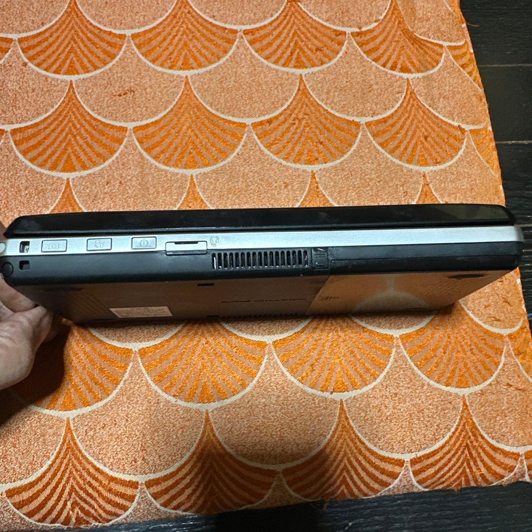 ほぼ新品　シャープ　ウィルコム　D4　本体一式　PC 携帯　スマホ　当時品