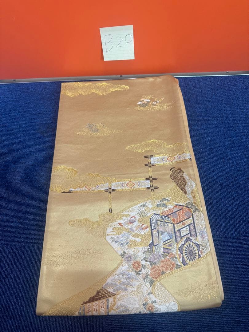 2675袋帯 古代彫金紋 西陣織 金糸　高級上質上品　約440cm 未使用