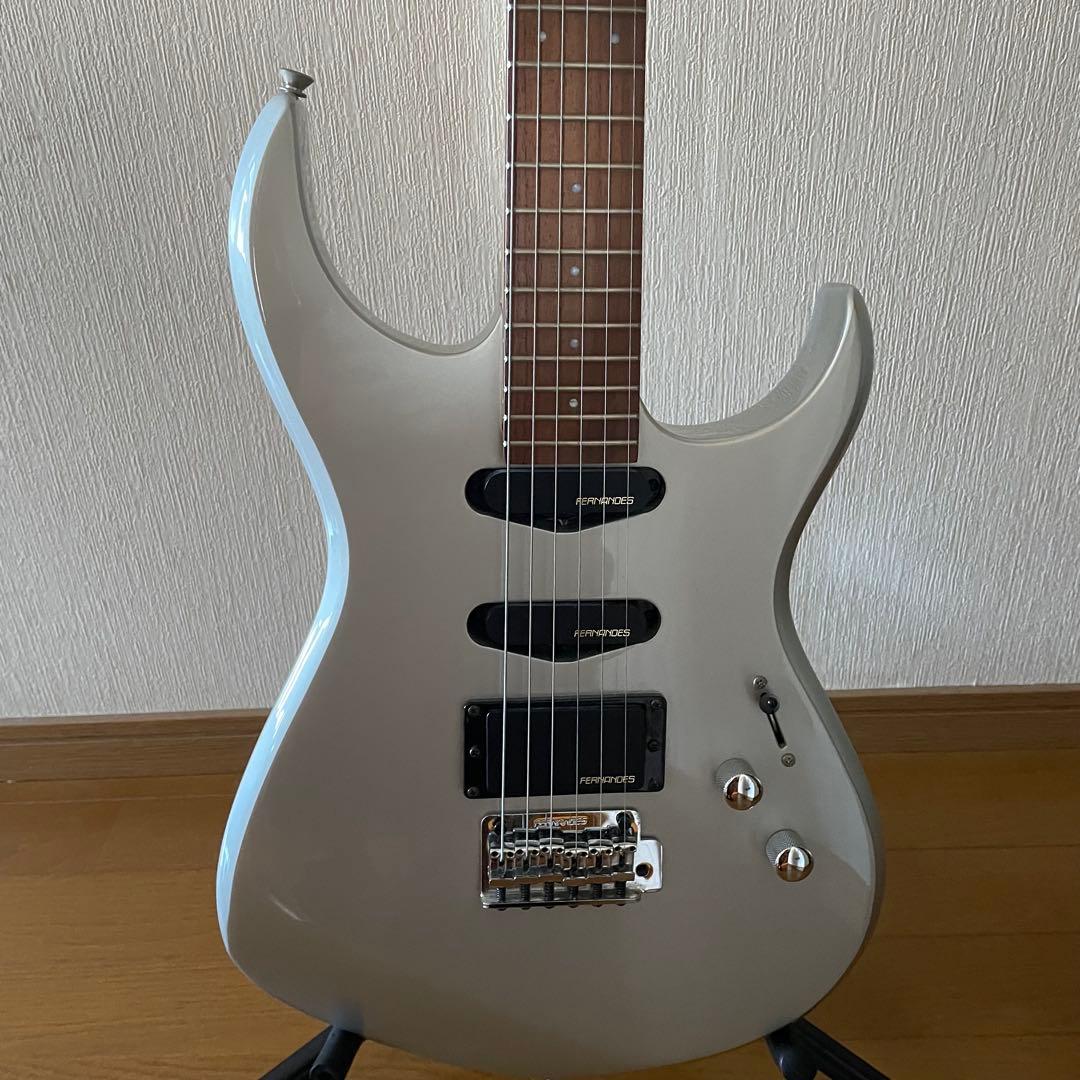 FERNANDES エレキギター シルバー　　FGZ-1C