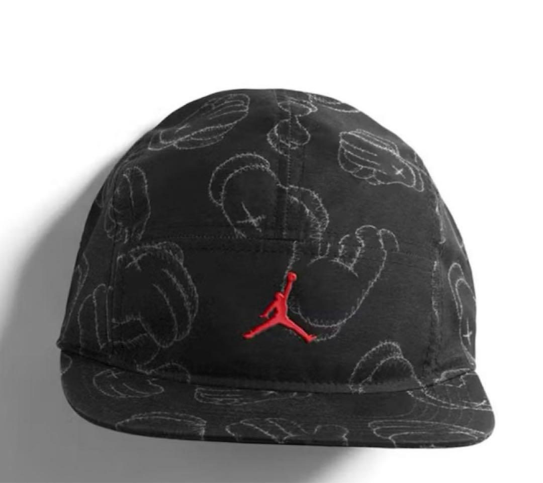 希少　Air Jordan x KAWS 5-Panel Cap \"Black\"