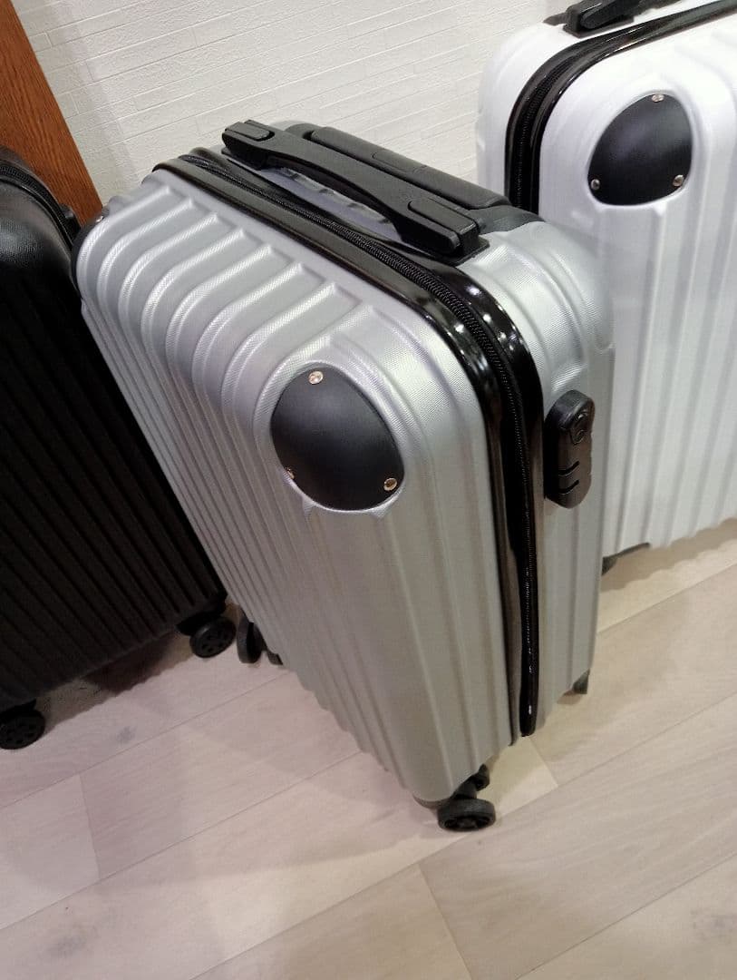 機内持込み可能キャリーケース 3点セット