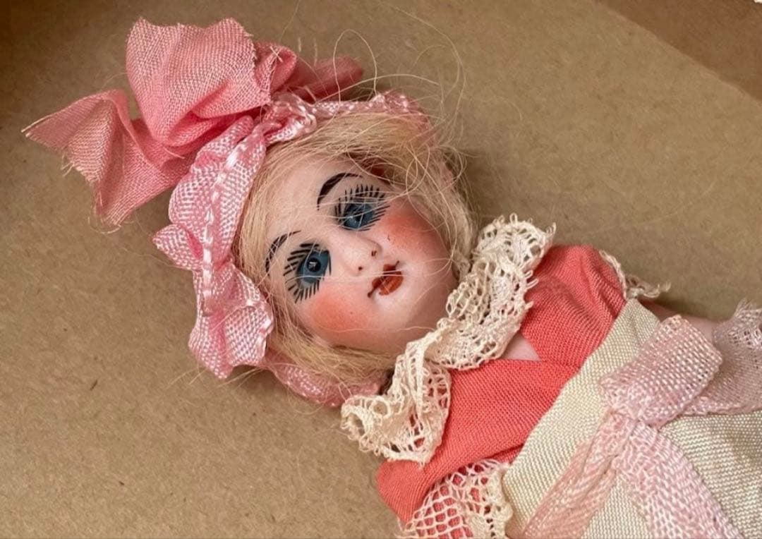 Hertwig オリジナル　新品箱付　アンティーク　ドール　ミニョネット ドイツ