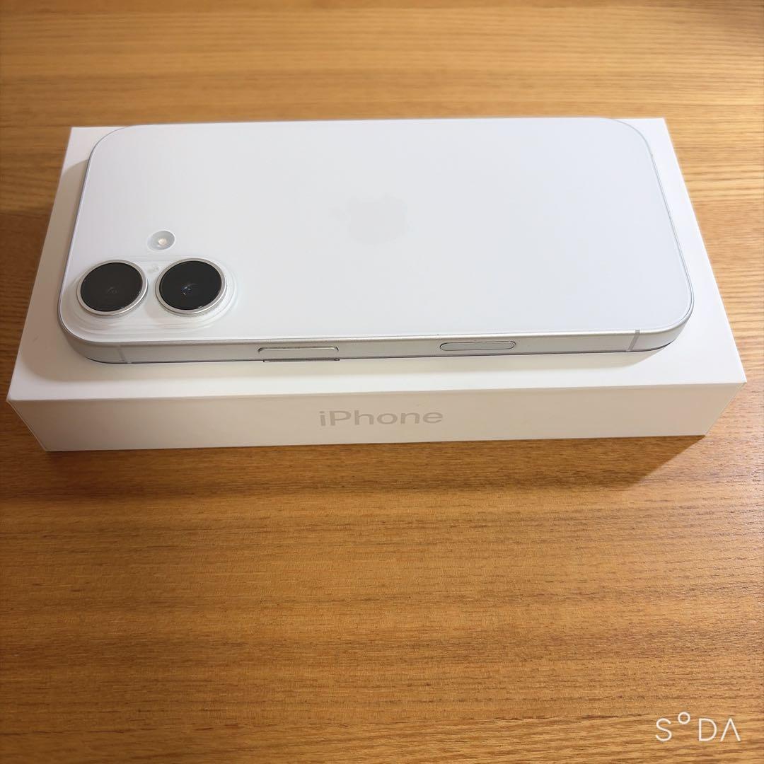 iPhone16 128GB ホワイト
