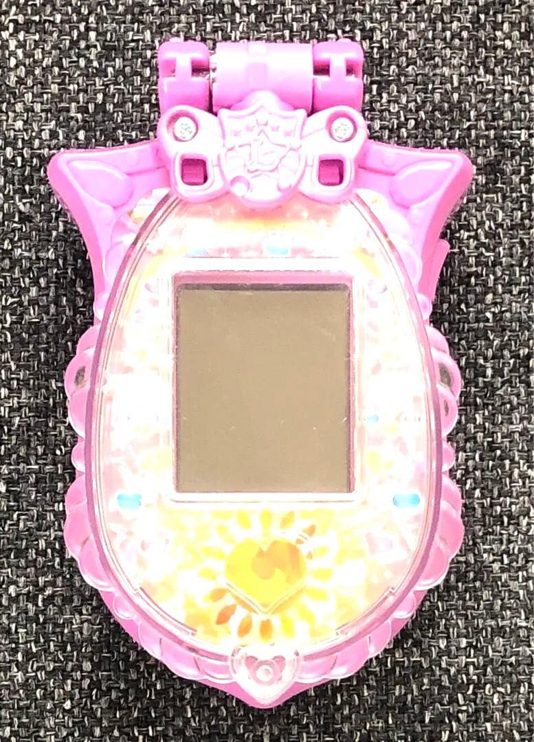 初回特典ラブパトストラップ付きです。箱は痛んでおり、説明書にスタンプありです。