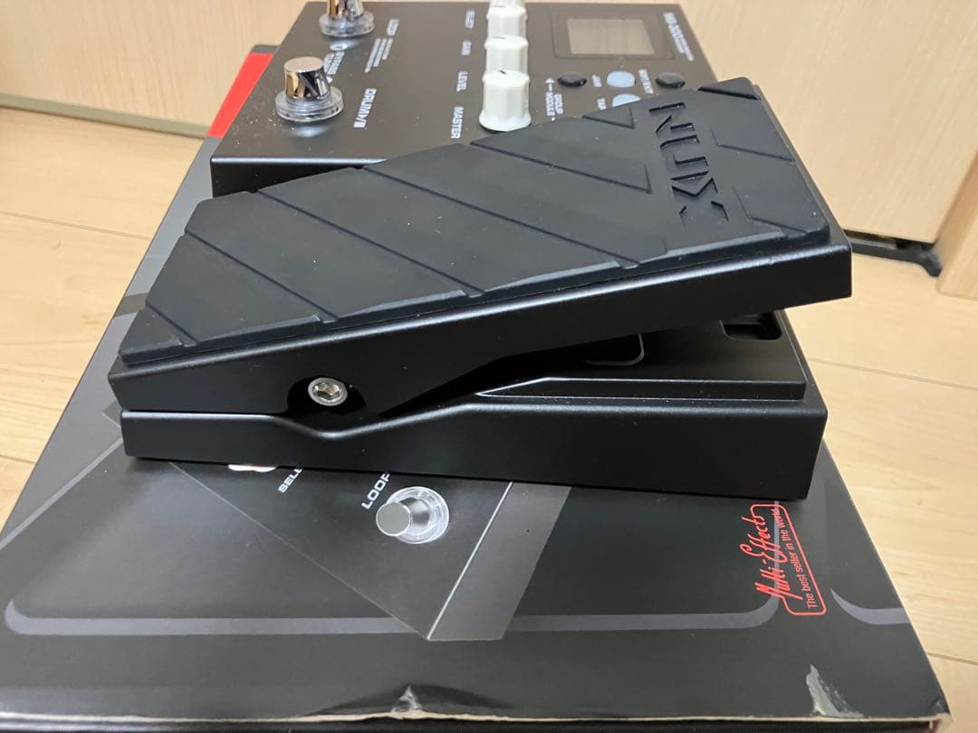 NUX MG-300 ギターマルチエフェクター