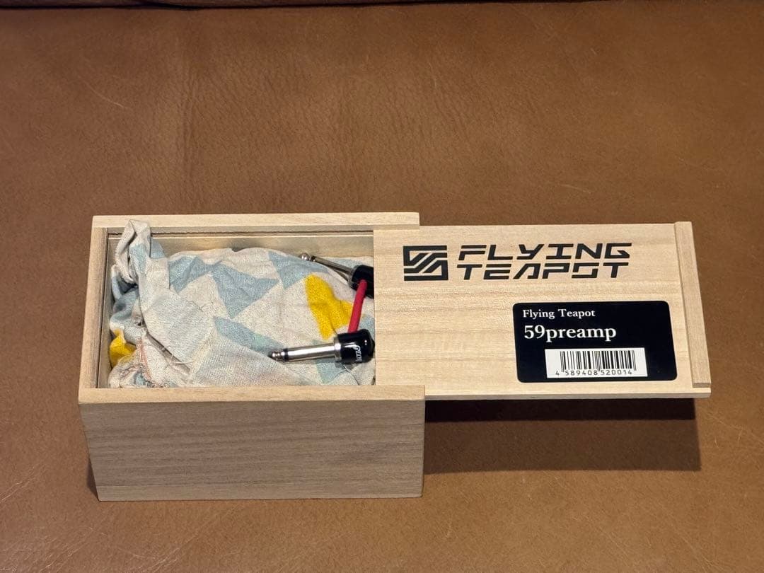 Flying Teapot 59 preamp ギターエフェクター
