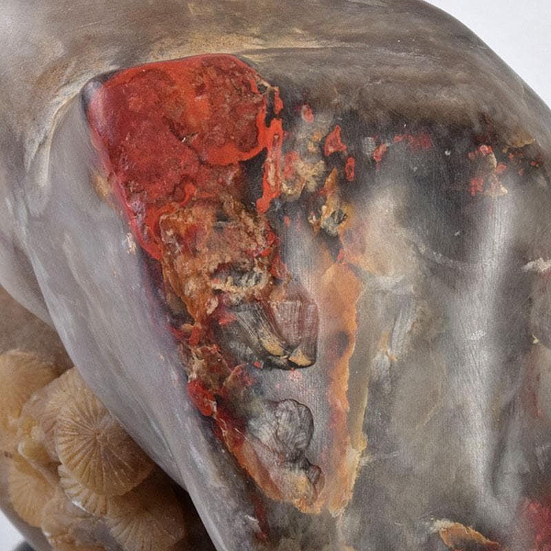 中国　玉石鶏血石彫刻　楼閣山水雕　置物　唐木台付　V　R9267