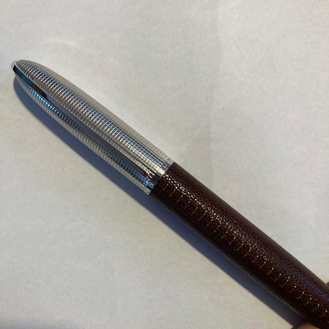【極美品】ルイヴィトン ボールペン ドックキュイール ローラーボール　ブラウン