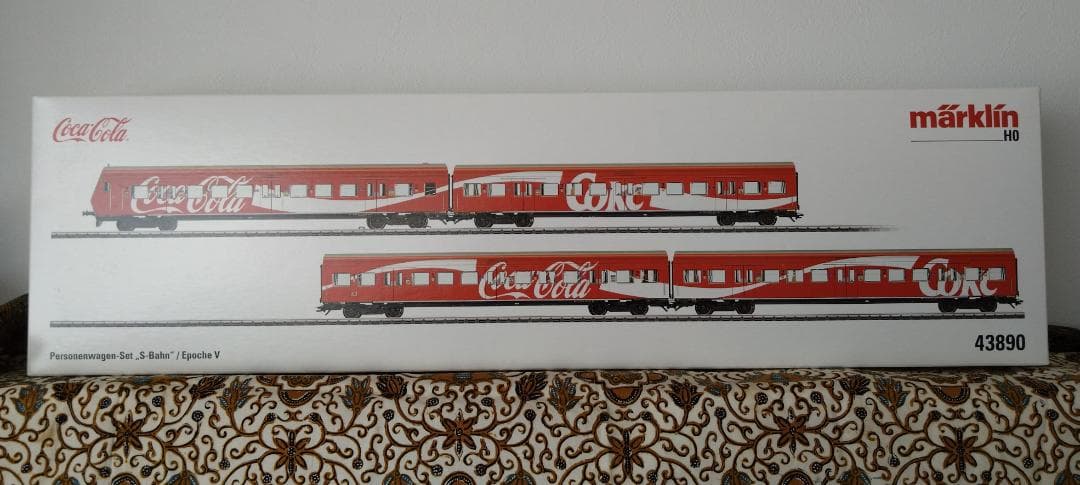 メルクリンHOデジタル　BR111電気機関車とコカ・コーラS-バーン列車セット