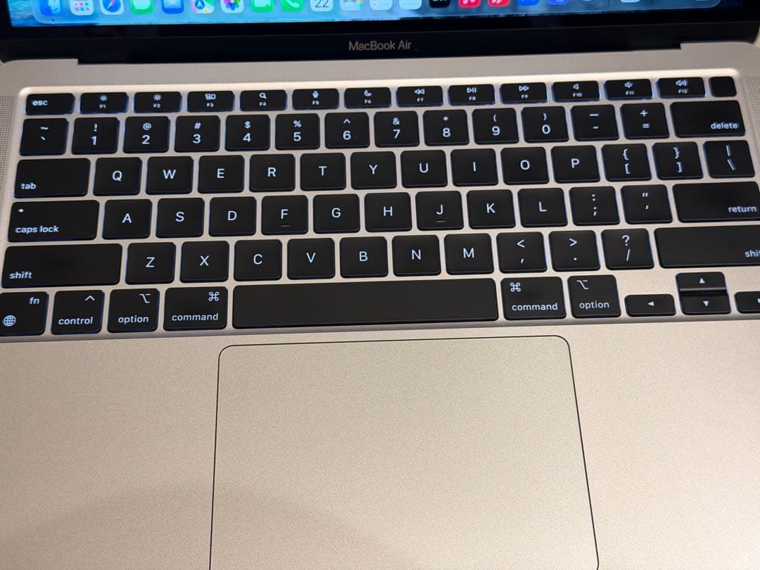 Apple MacBook Air (M1, 2020) シルバー US