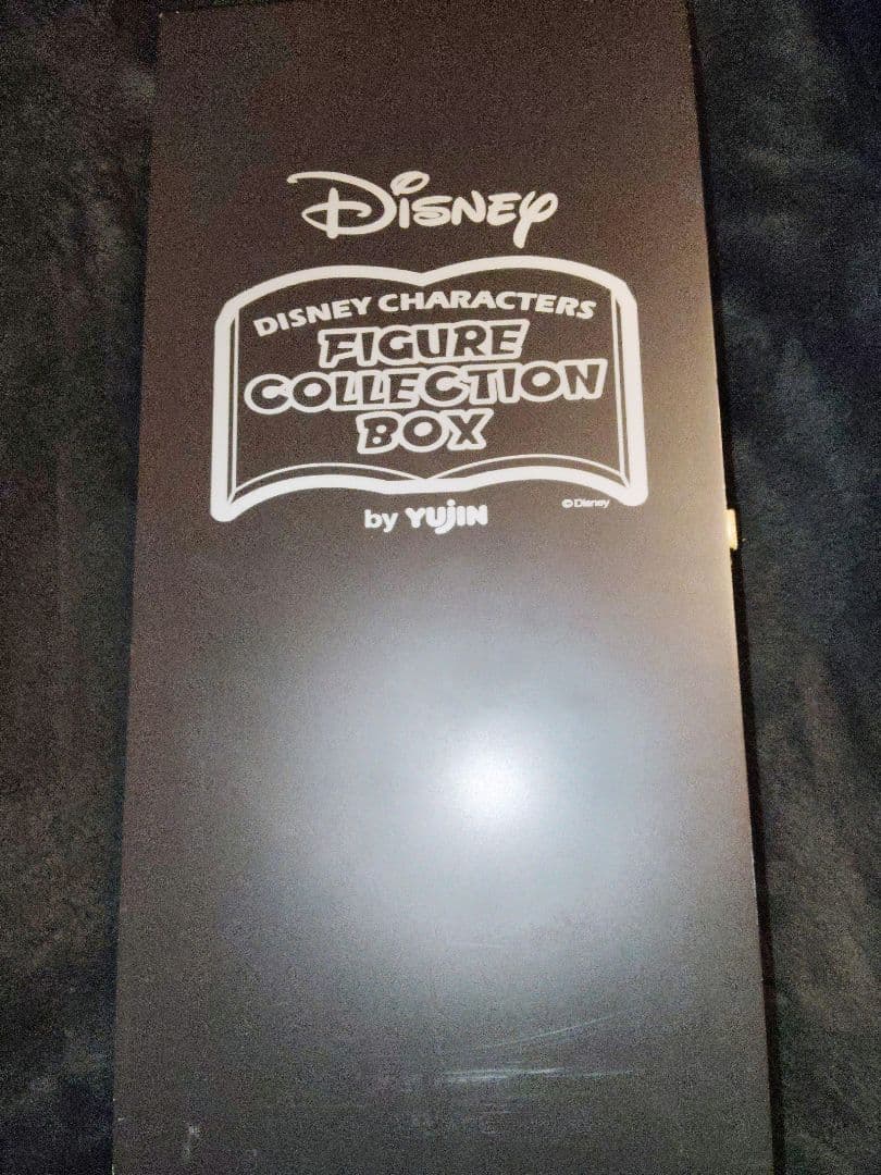 ディズニー yujin フィギュア ミニチュア 専用ケース付き