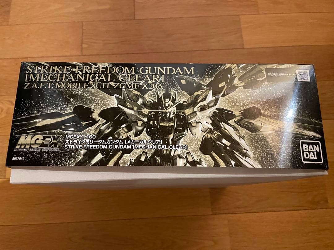【新品】プレバン限定 MGEX ストライクフリーダムガンダム メカニカルクリア
