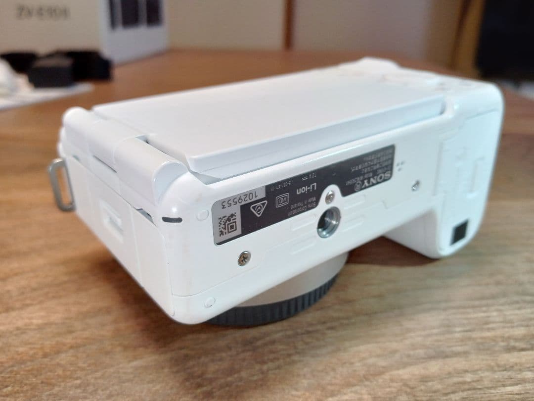 a*e様 【メーカー保証 5月6日迄付帯】SONY ZV-E10M2 ボディ取説