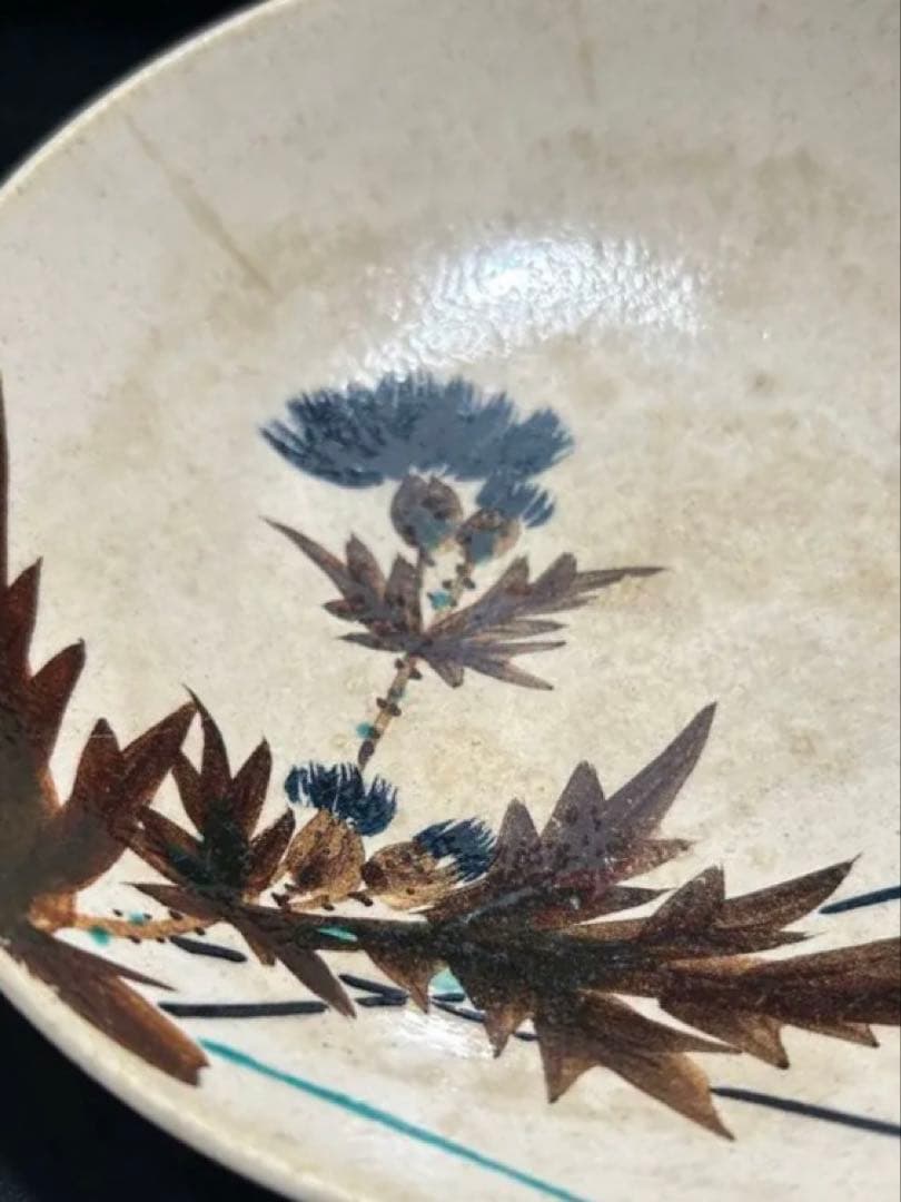 美しい古美術◾️蔵から紺色のアザミの花が描かれたステキな雰囲気の夏茶碗？が出て来た