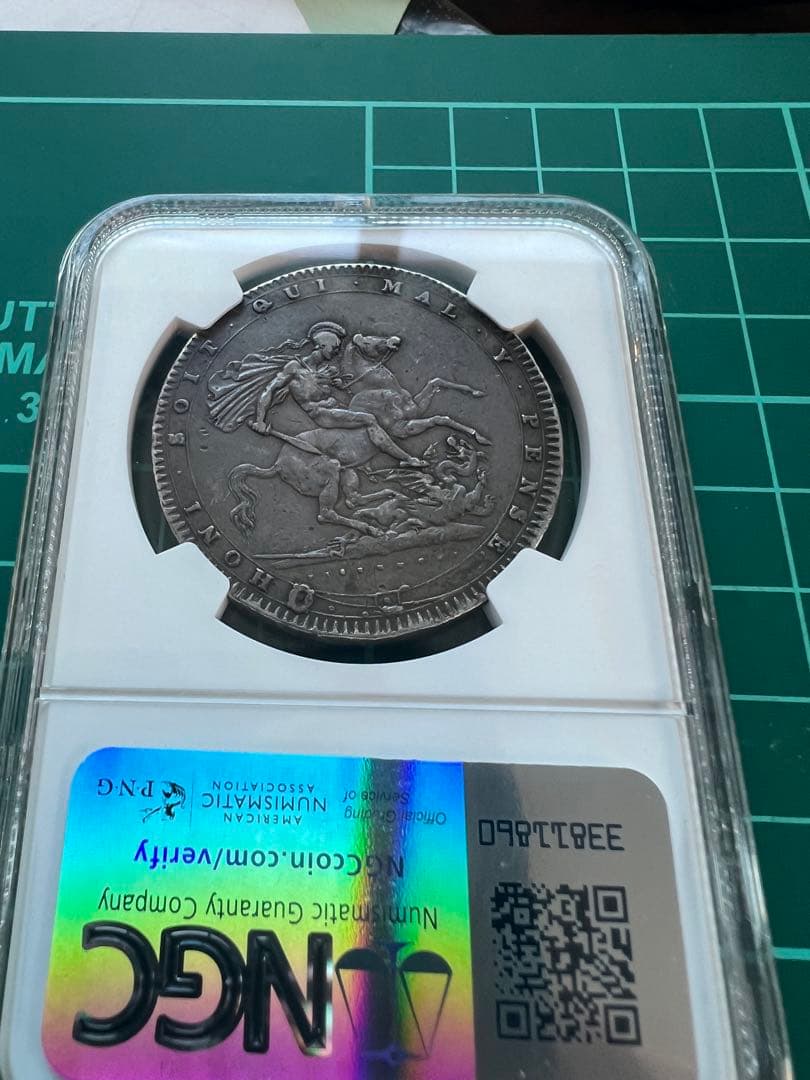 外国銀貨　スラブケース入り　NGC 英国　クラウン銀貨　 1820年