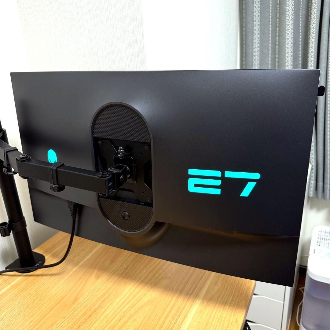 Alienware AW2725QF 27インチ 4K/FHDゲーミングモニター