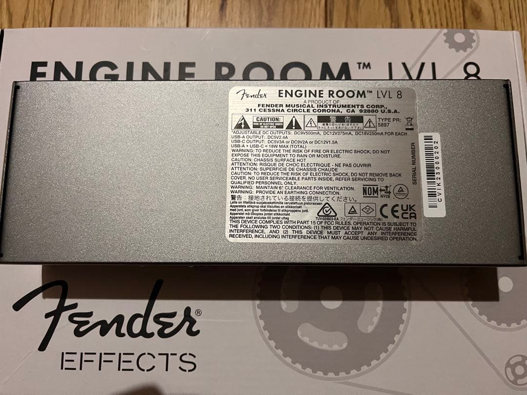 ギター FENDER / ENGINE ROOM LVL8 POWER SUPPLY