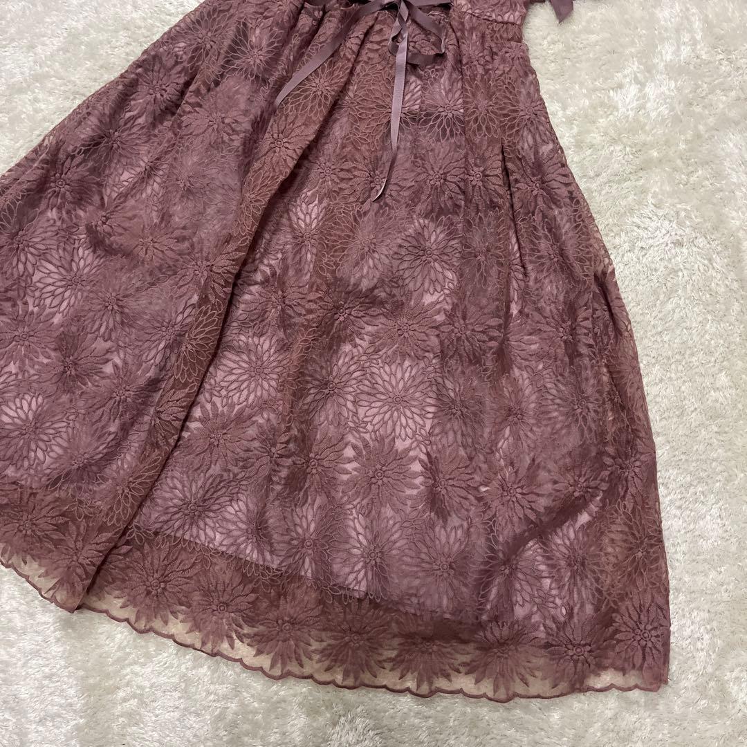 新品　AIMER 花柄刺繍フレアスリーブフィット&フレアパーティードレス