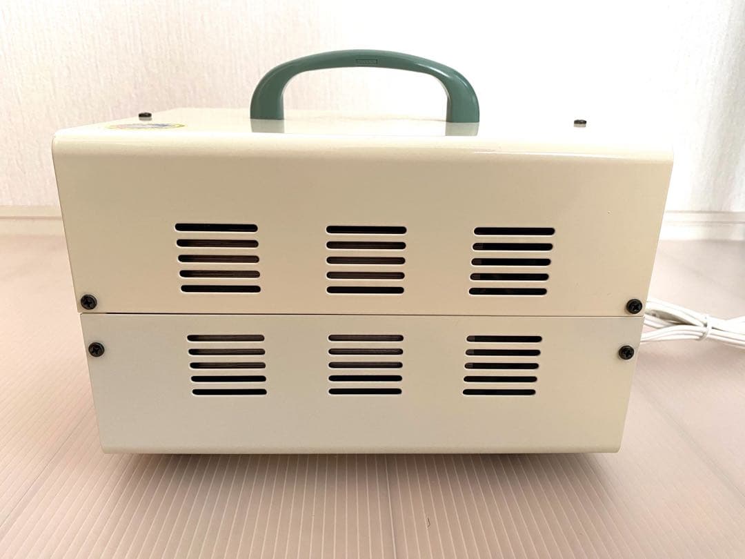 変圧器　スワロー電気　SU-1500G