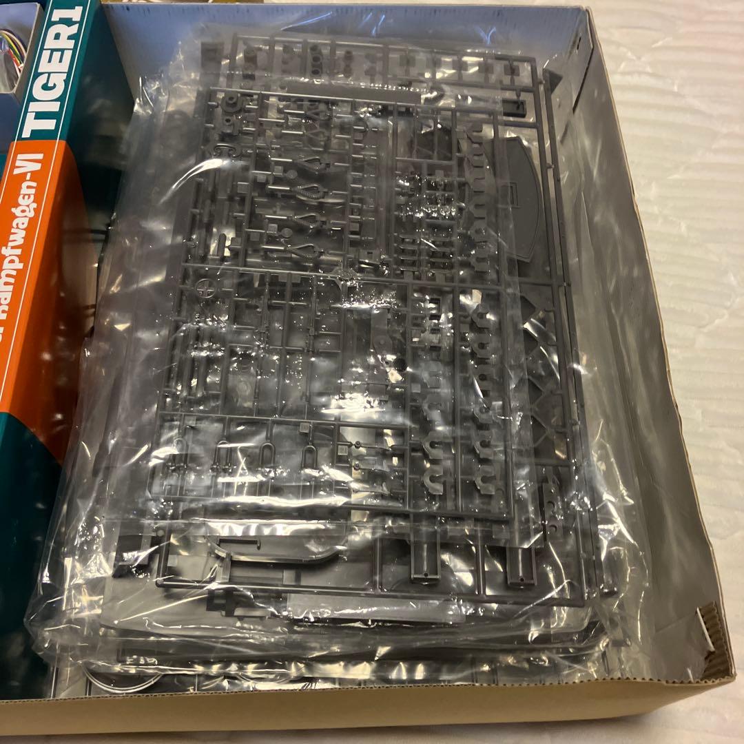 1/15 Panzerkampfwagen VI Tiger I 送料無料