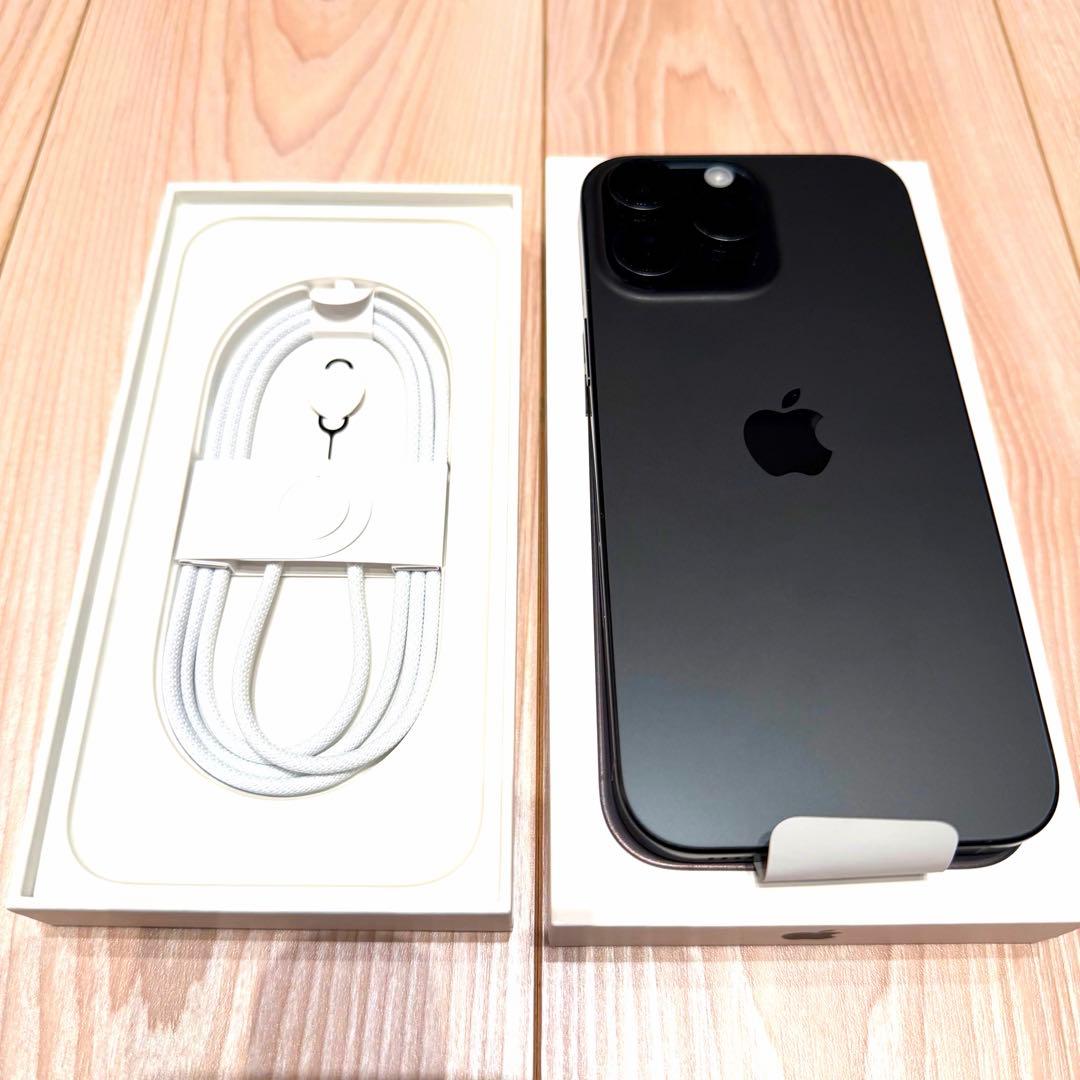 【新品未使用】iPhone16 Pro Max 256GB simフリー