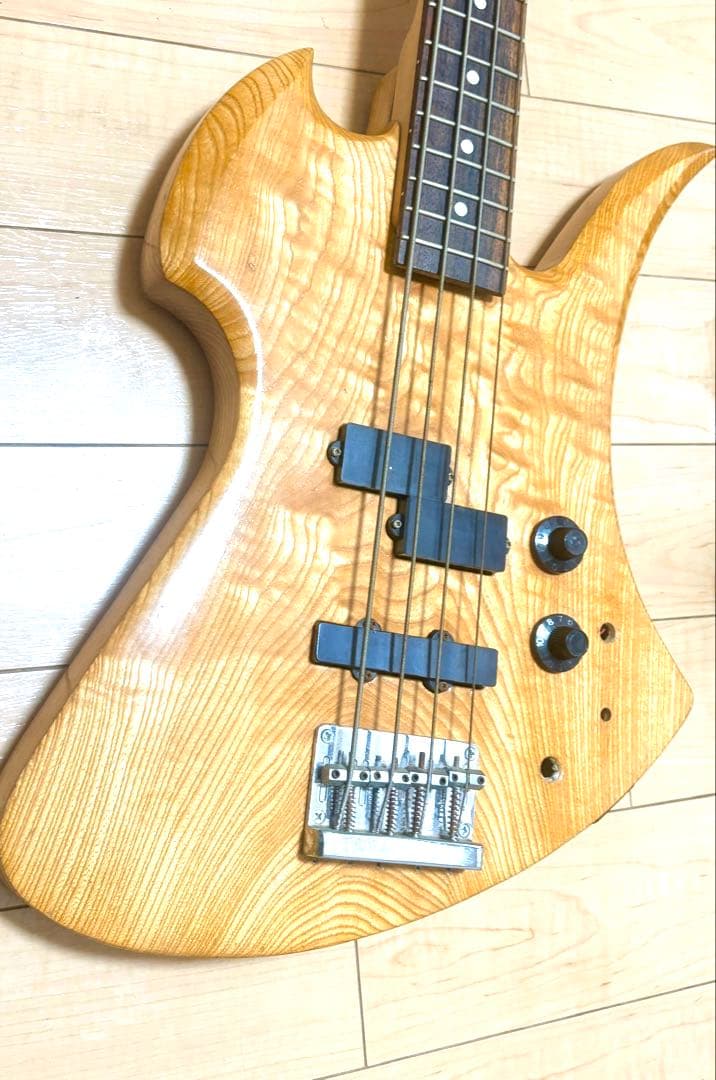 Killer Fernandes モッキンバード ベース Mockingbird