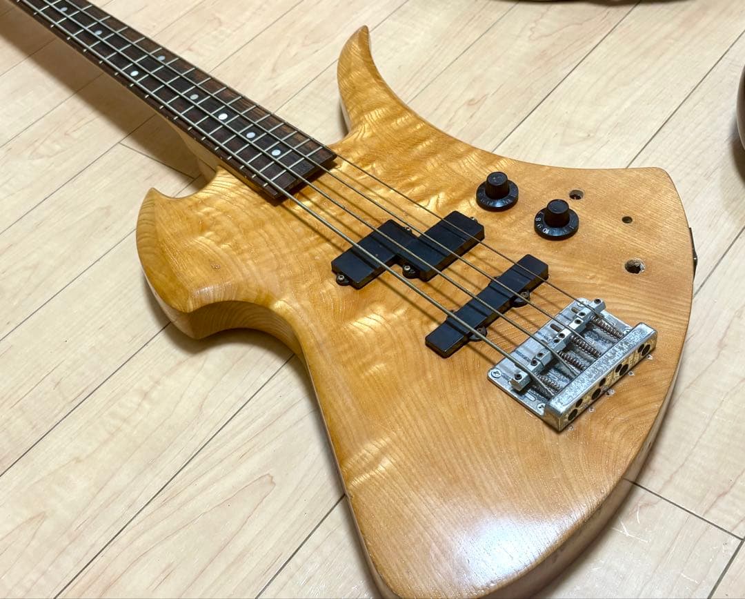 Killer Fernandes モッキンバード ベース Mockingbird