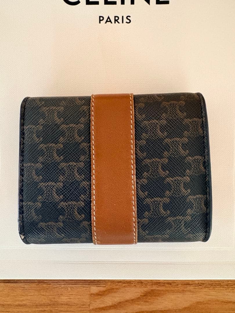 【CELINE】トリオンフ スモール 三つ折り財布 箱付き