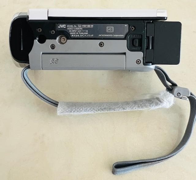 JVC Everio ハイビジョン ビデオカメラ GZ-HM199-W