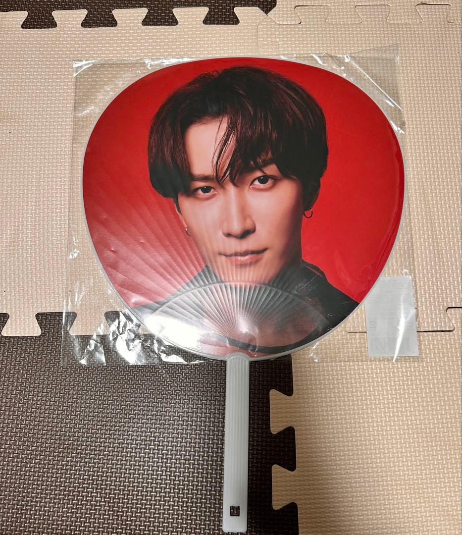 Man on ペンライト うちわ　銀テープ