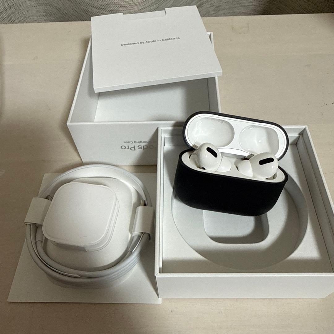 AirPods Pro ワイヤレス充電ケース付き