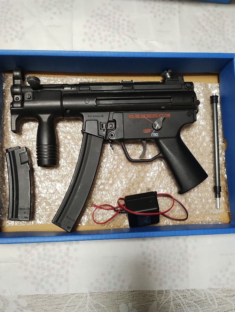 東京マルイ H&K MP5K 電動ガン　サブマガジン付き