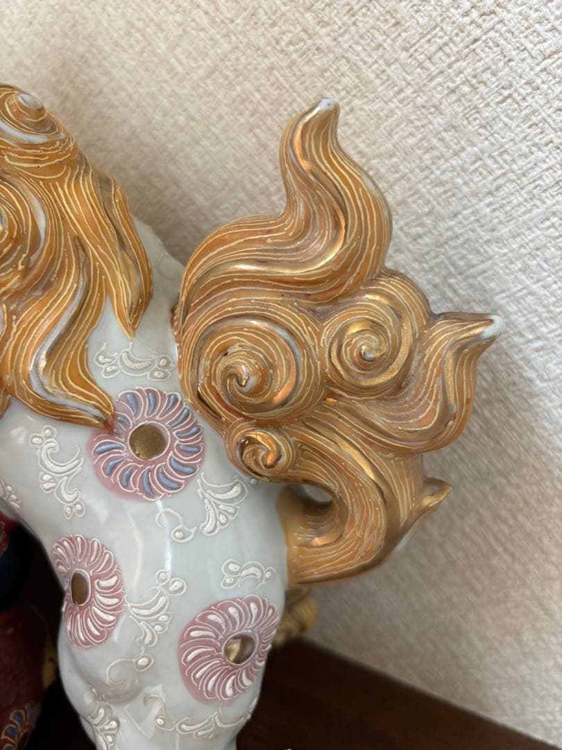 じゃれあい　玉乗り獅子　置物