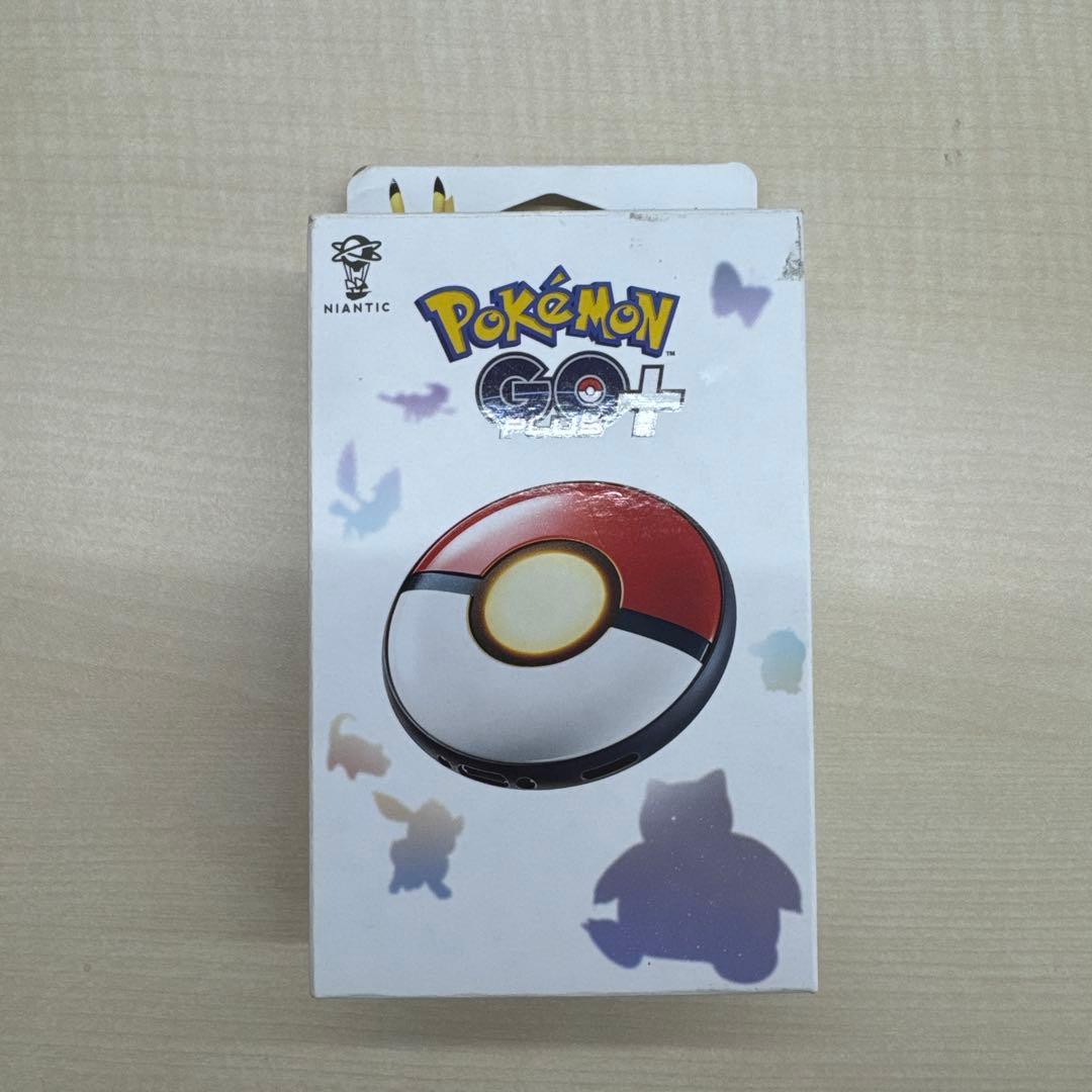 Pokémon GO Plus (ポケモンボール型)