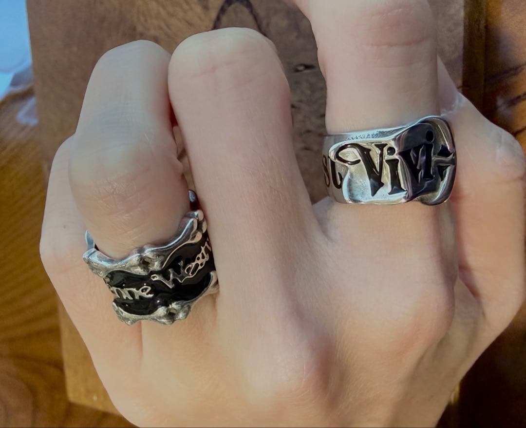 ケース込☆激レアVivienneWestwood ボーンリング/ブラックXS