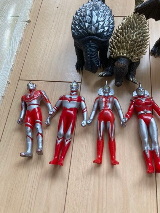 ⭐︎昭和物⭐︎『ウルトラマン　ソフビ＆ガメラ、アンギラス、ギャオス等』⁑合計１３体