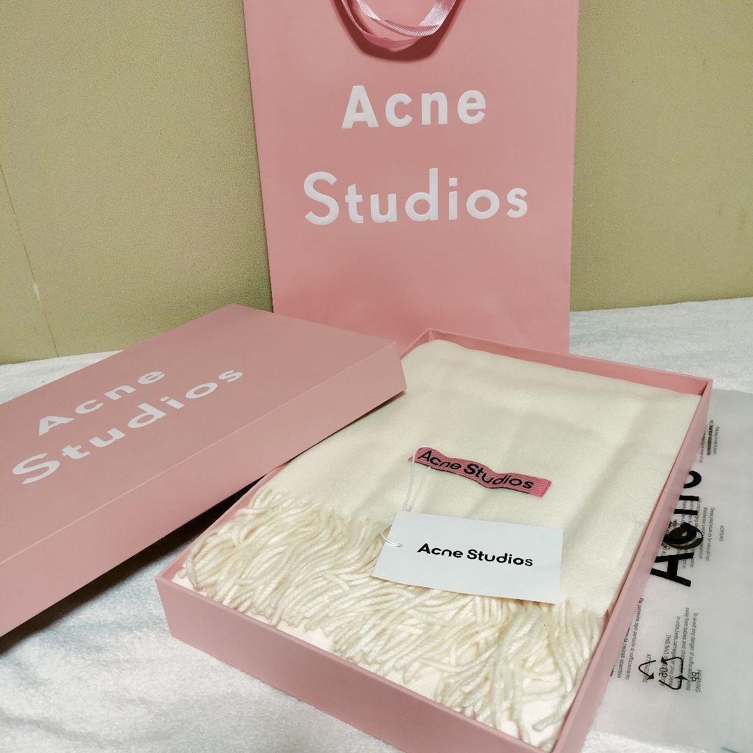箱紙袋付き　Acne Studios アイボリー マフラー