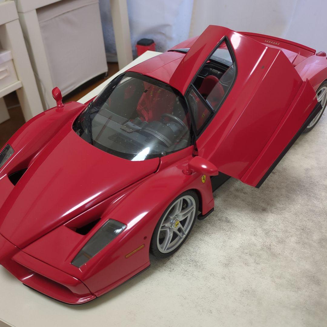 ディアゴスティーニ　エンツォフェラーリ1/10モデル