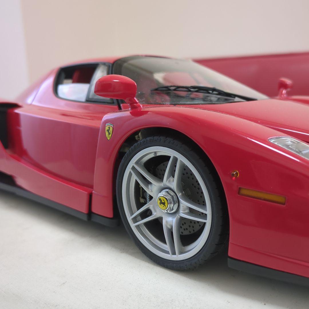 ディアゴスティーニ　エンツォフェラーリ1/10モデル