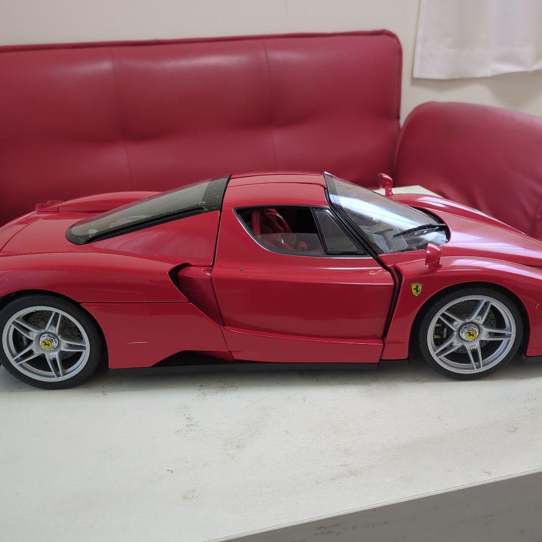 ディアゴスティーニ　エンツォフェラーリ1/10モデル