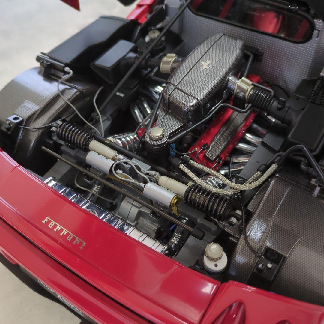 ディアゴスティーニ　エンツォフェラーリ1/10モデル