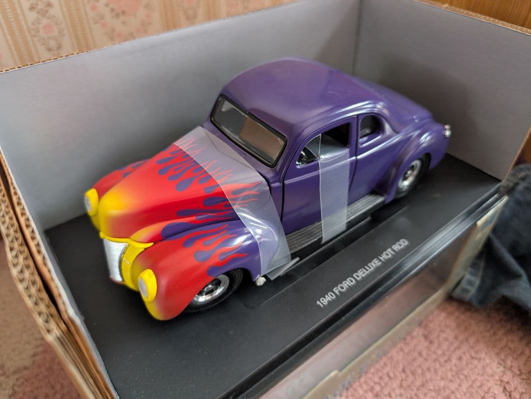 ミニカー Eagle's Race 1940 Ford Deluxe 1/18