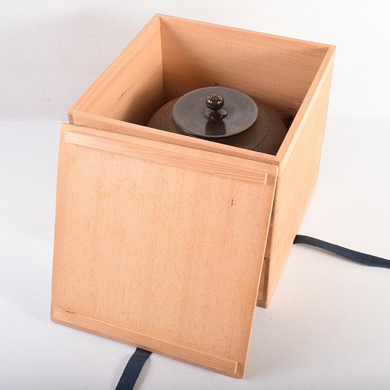 茶道具　人間国宝　釜師　高橋敬典作　浜松地文　真形釜　共箱　V　R8547B