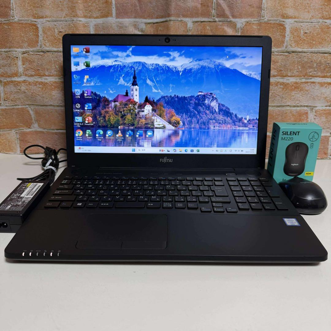 美品　富士通ノート PC SSD メモリ8GB Windows11 オフィス付き