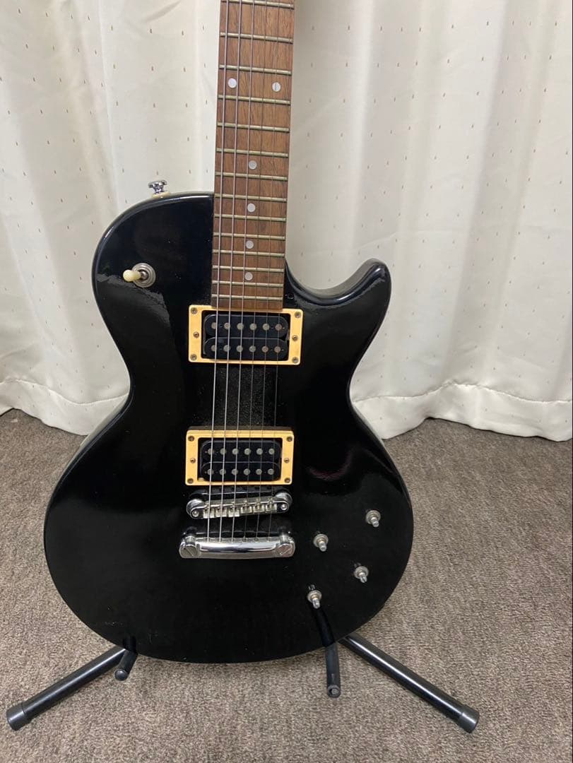 Epiphone レスポール　エレキギター ブラック ハードケース付き