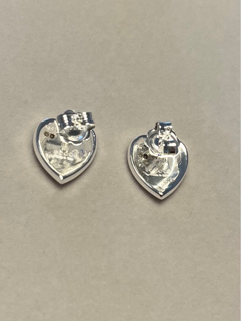 新品未使用 GUCCI グッチ インターロッキングG ハート付き ピアス