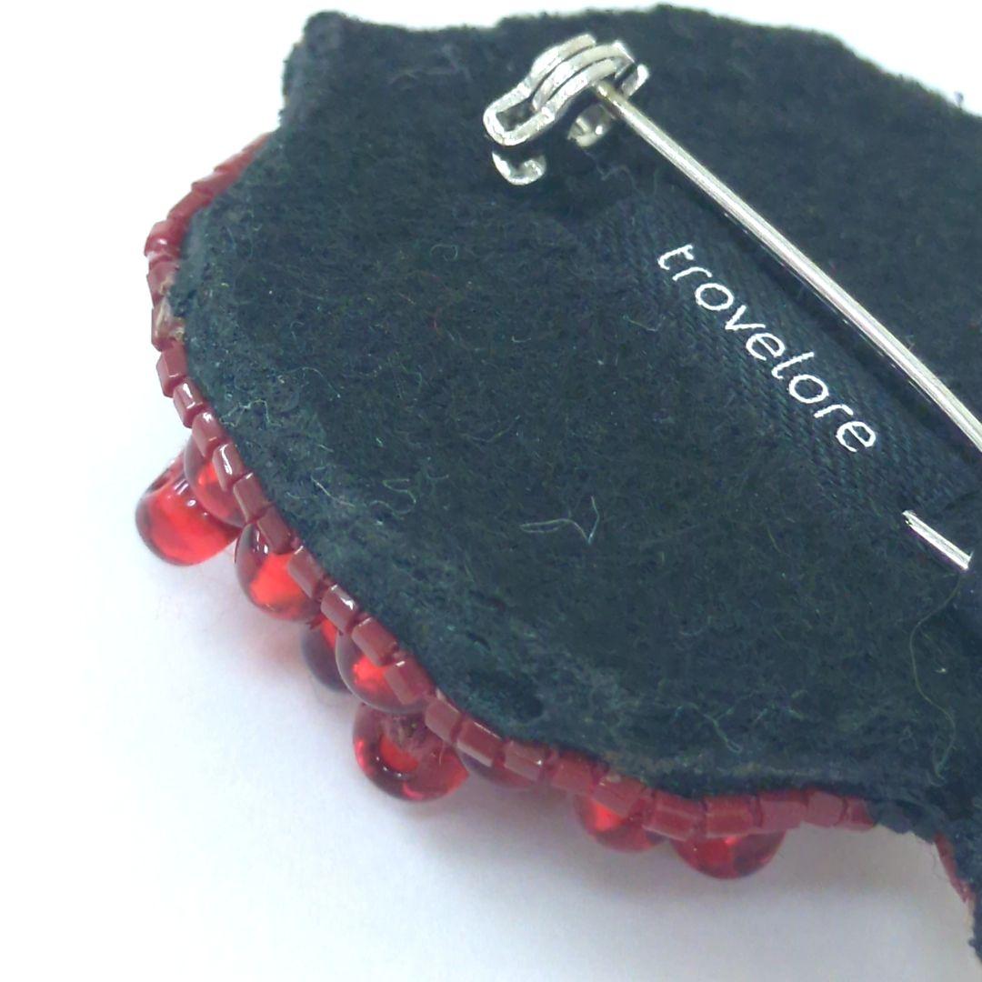 trovelore トロベローレ ブローチ ザクロ ビーズ レッド
