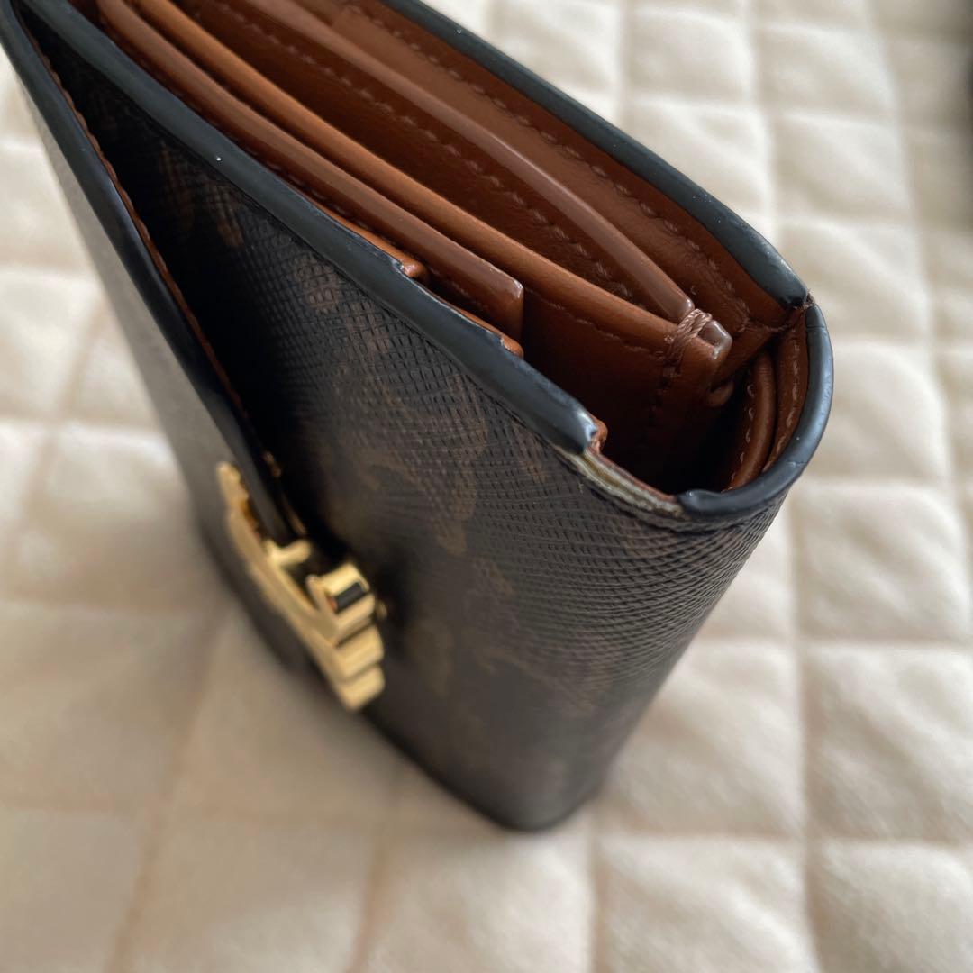 セリーヌ 財布 スモール フラップウォレット トリオンフ　トリオンフキャンバス