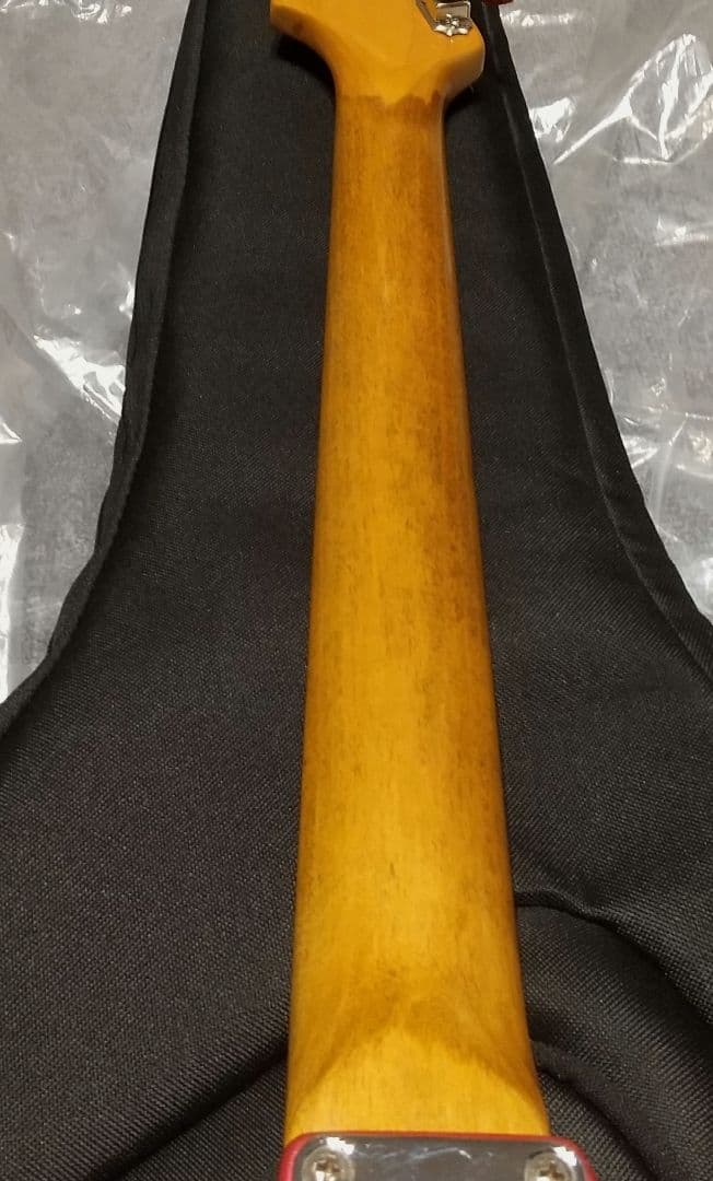 Fender ストラトキャスター ラッカー塗装 メタリックピンク