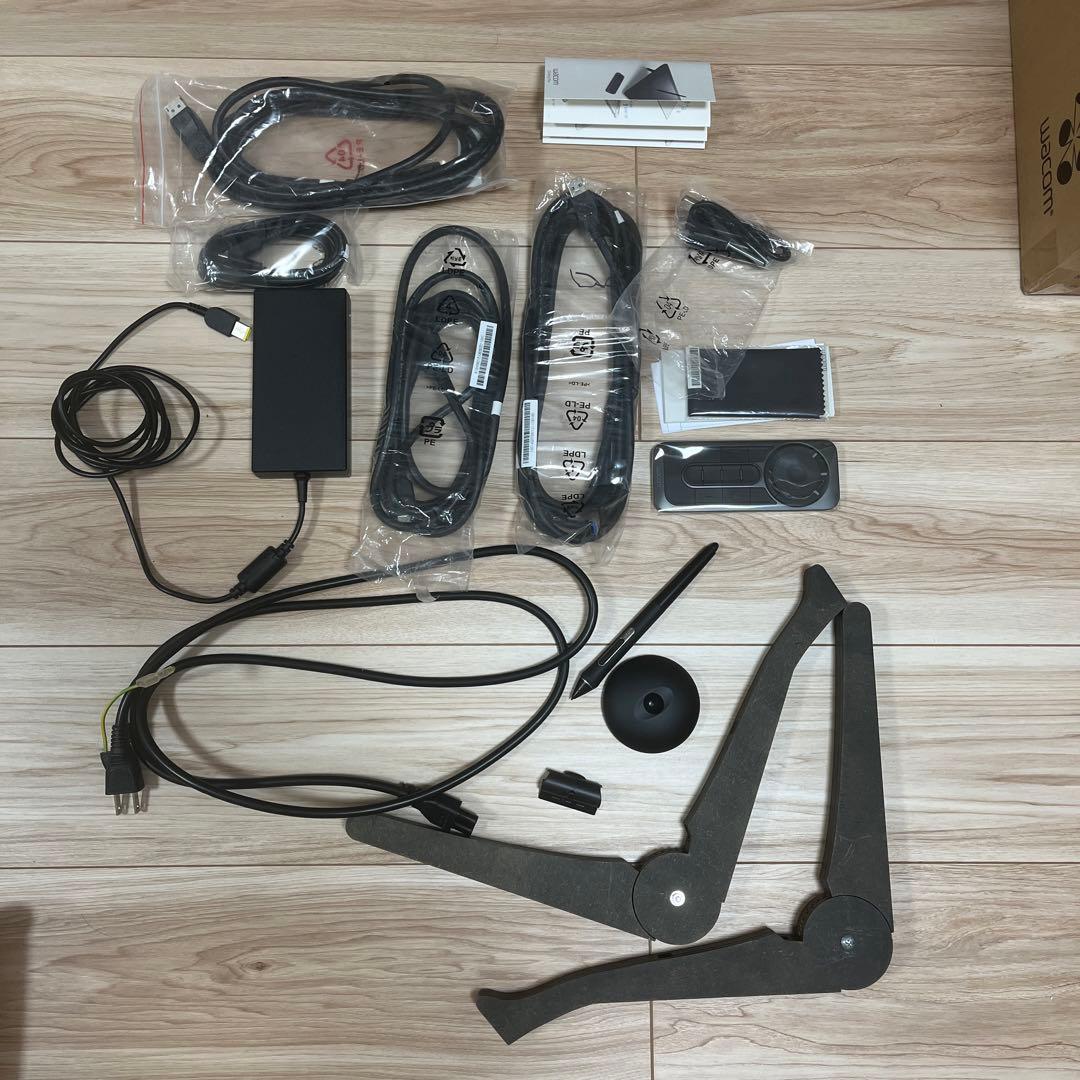 液タブ・ペンタブ Wacom Cintiq Pro 24 TDTH-2420/KO 2021